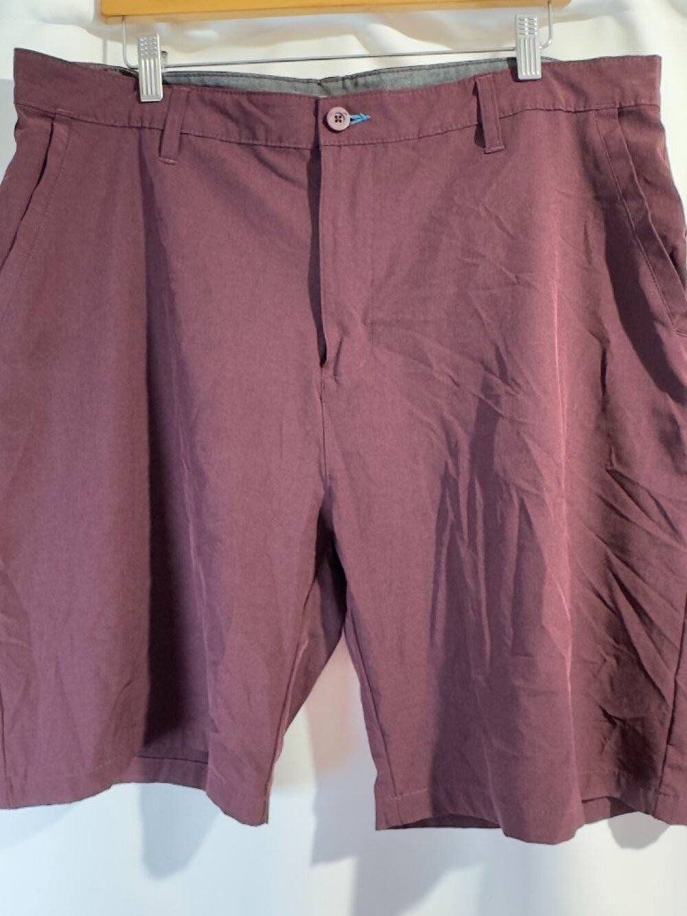 Burnside Men's Burgundy Hybrid Stretch Shorts Size 38 Lightweight Performance